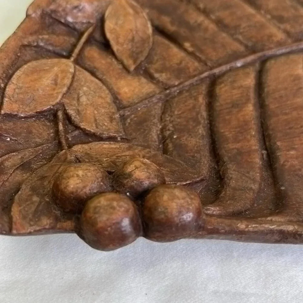 VTG MCM Resin Wood Look Leaf Berry Platter Dish Boho‎ Hippie Cabin Cottage